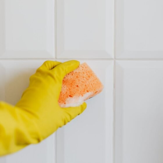 Tile & Grout Scrubbing